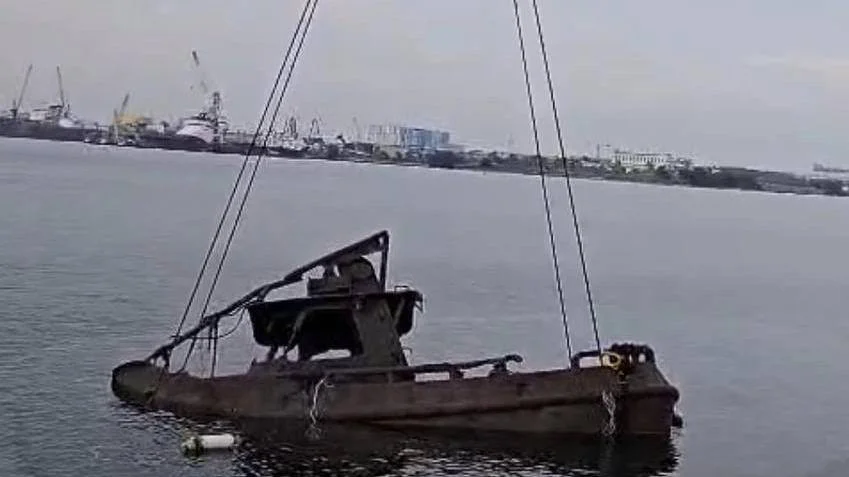 Small to Mid-sized Vessel & Cargo Salvage